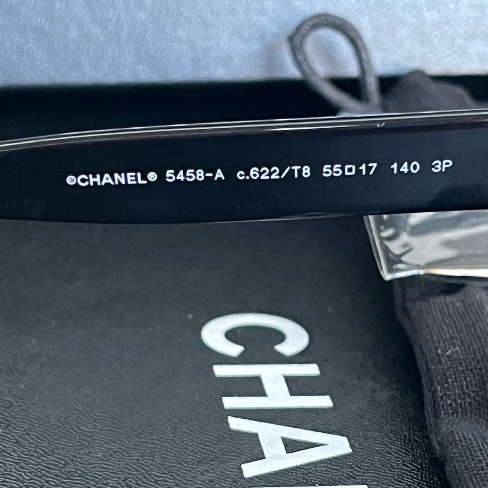 Chanel Logo Sunglasses - Picture 7 of 8